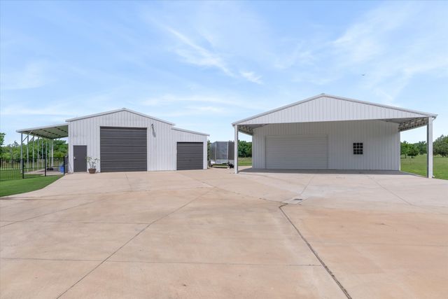 185 Vz County Road 3818, Wills Point, TX 75169