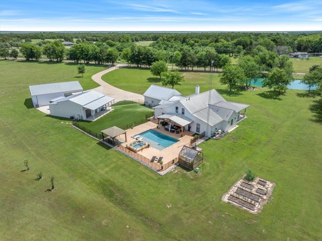 185 Vz County Road 3818, Wills Point, TX 75169