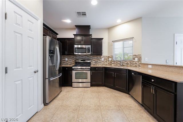 9526 Vega Carpio Avenue, Las Vegas, NV 89178