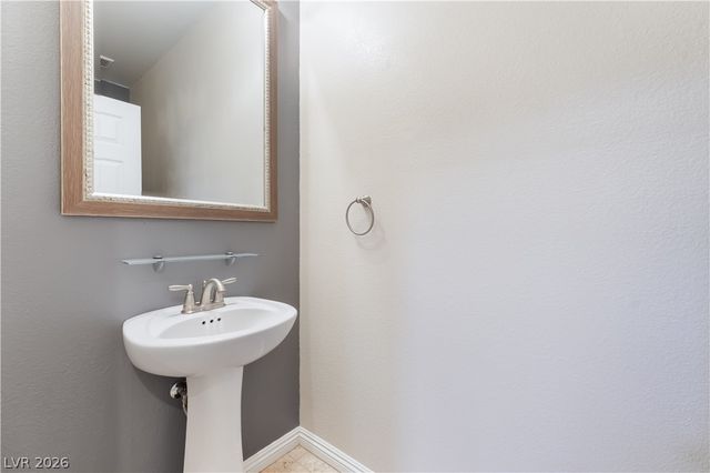 9526 Vega Carpio Avenue, Las Vegas, NV 89178