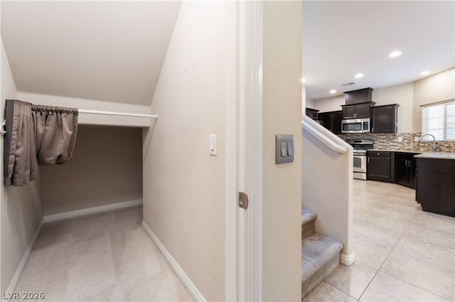 9526 Vega Carpio Avenue, Las Vegas, NV 89178