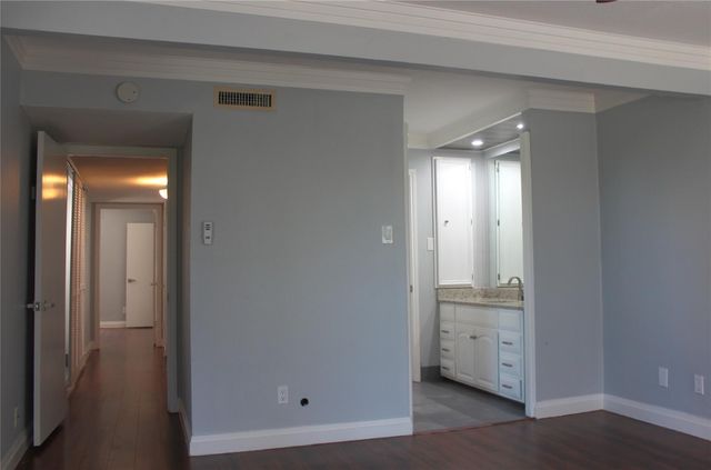 108 World Of Tennis SQ 108C, Lakeway, TX 78738