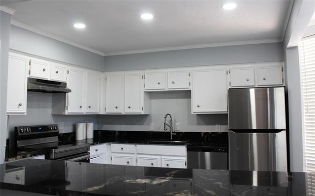 108 World Of Tennis SQ 108C, Lakeway, TX 78738