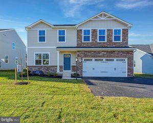 29 EAGLE DR, Gettysburg, PA 17325