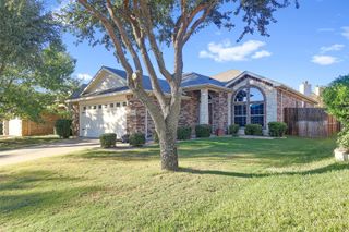 8345 Winter Falls Trail, Fort Worth, TX 76053