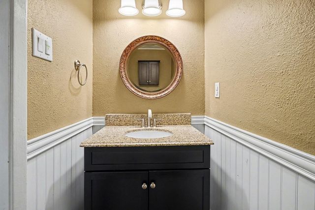 1318 Ward Road, Baytown, TX 77520