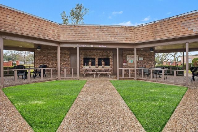 1318 Ward Road, Baytown, TX 77520