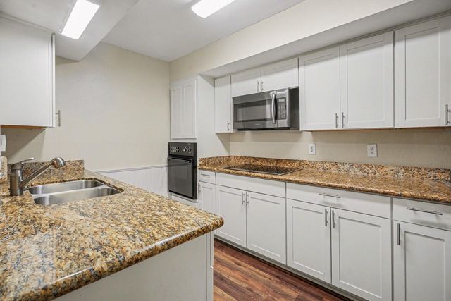 1318 Ward Road, Baytown, TX 77520