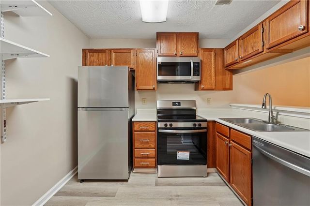 436 Teal Court, Roswell, GA 30076