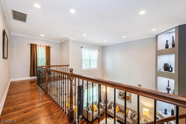 1080 Quigley Ct, Teaneck Twp., NJ 07666