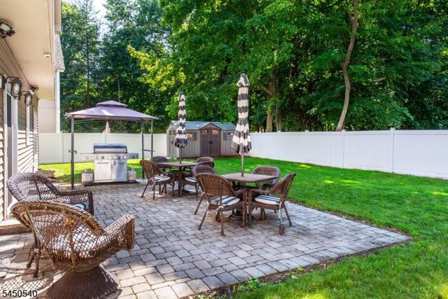 1080 Quigley Ct, Teaneck Twp., NJ 07666