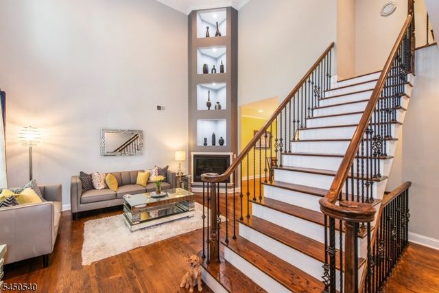 1080 Quigley Ct, Teaneck Twp., NJ 07666