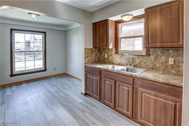 7611 Ivandale Drive, Parma, OH 44129