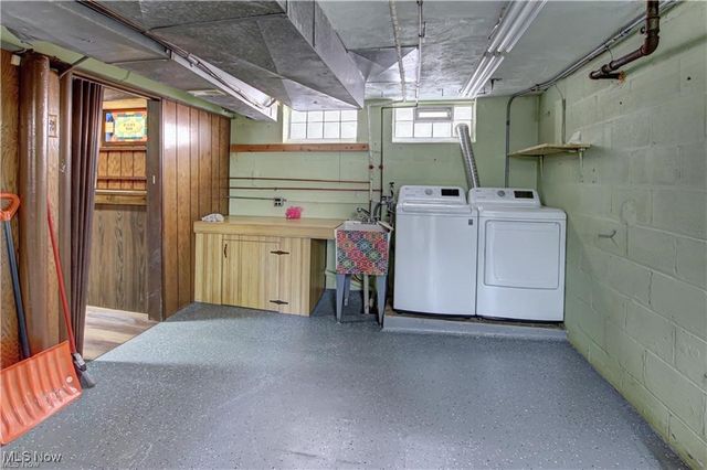 7611 Ivandale Drive, Parma, OH 44129