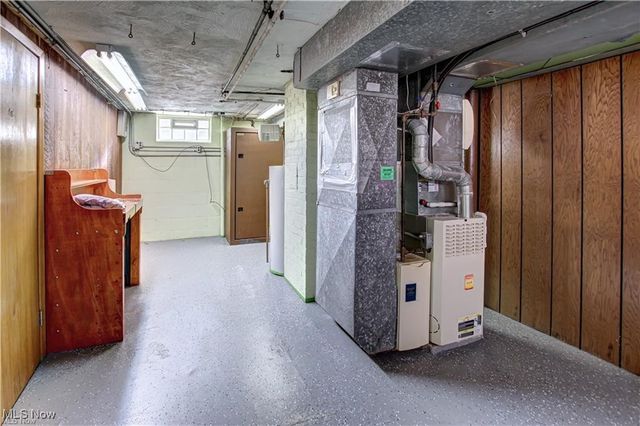 7611 Ivandale Drive, Parma, OH 44129