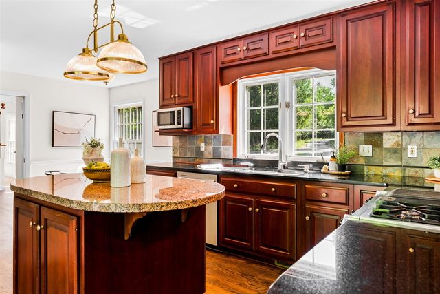 5175 N Dixboro Road, Ann Arbor, MI 48105