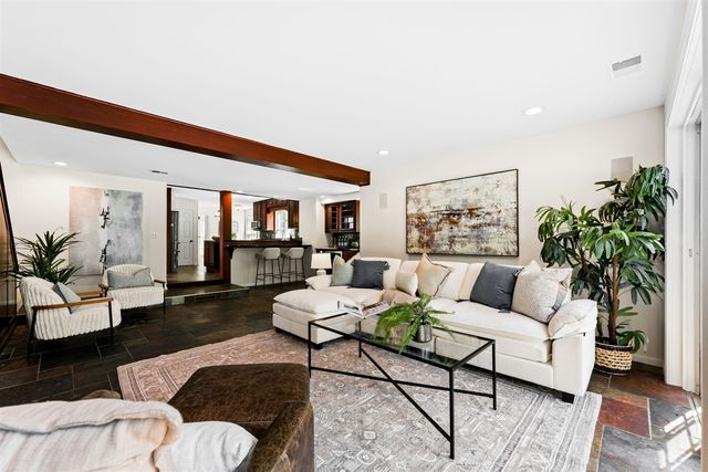 5175 N Dixboro Road, Ann Arbor, MI 48105