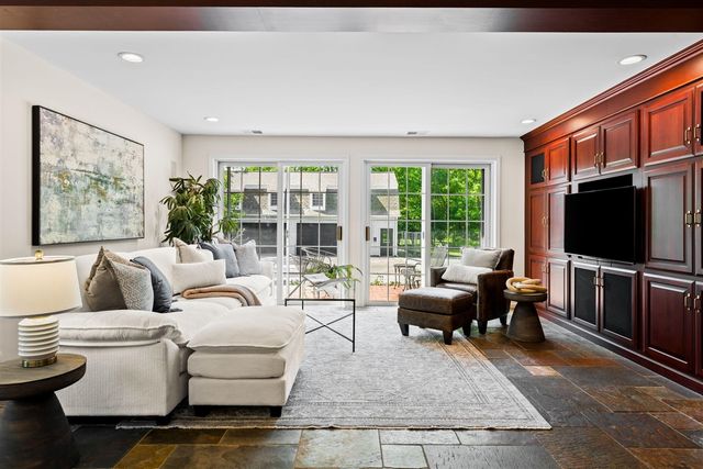 5175 N Dixboro Road, Ann Arbor, MI 48105