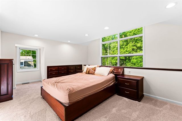 5175 N Dixboro Road, Ann Arbor, MI 48105