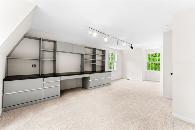 5175 N Dixboro Road, Ann Arbor, MI 48105