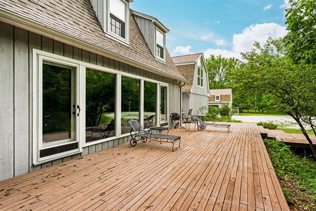 5175 N Dixboro Road, Ann Arbor, MI 48105