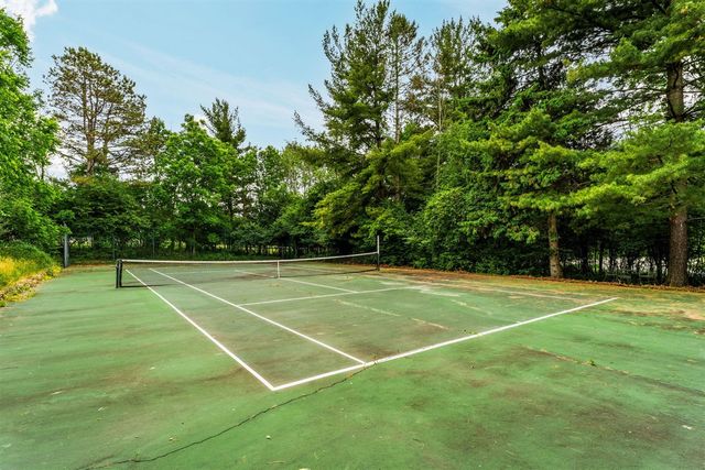 5175 N Dixboro Road, Ann Arbor, MI 48105