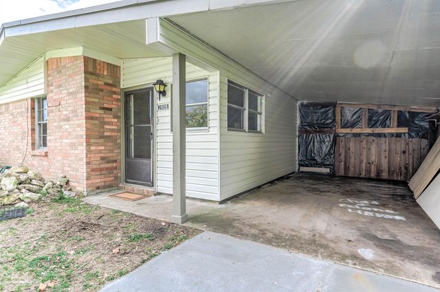 2809 5th Avenue N, Texas City, TX 77590