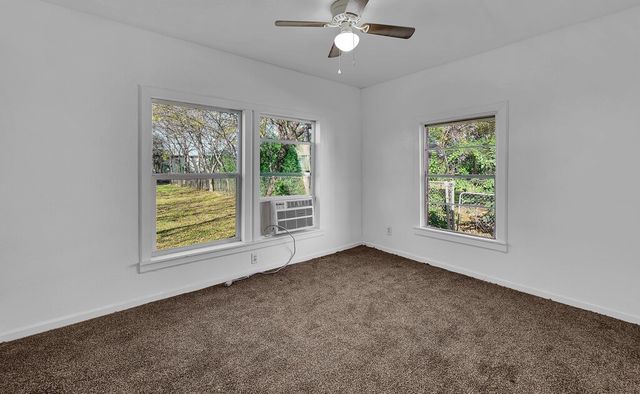 927 Oakwood Avenue, Waco, TX 76706