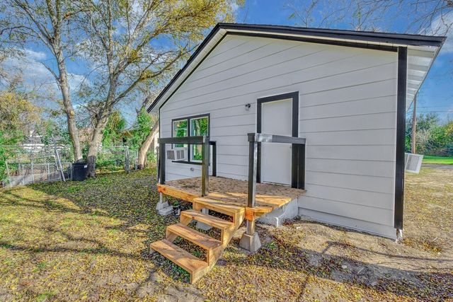 927 Oakwood Avenue, Waco, TX 76706