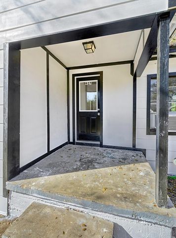 927 Oakwood Avenue, Waco, TX 76706