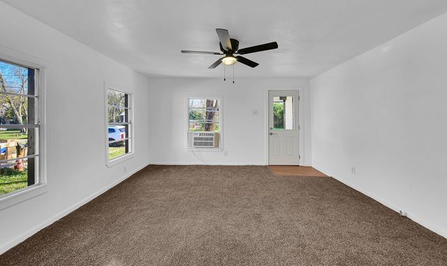 927 Oakwood Avenue, Waco, TX 76706