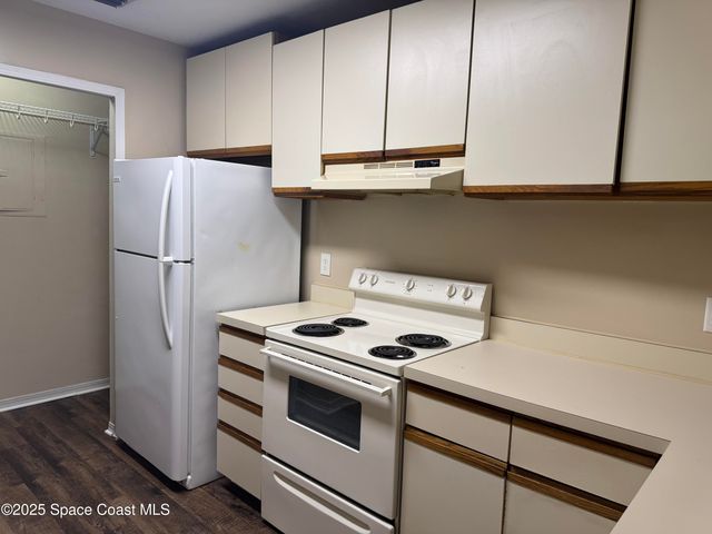 7667 N Wickham Road 1515, Melbourne, FL 32940