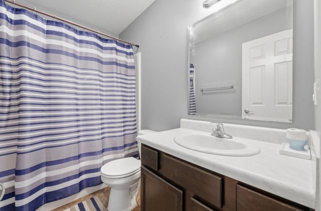 2018 Greyson Drive, Auburn, IN 46706