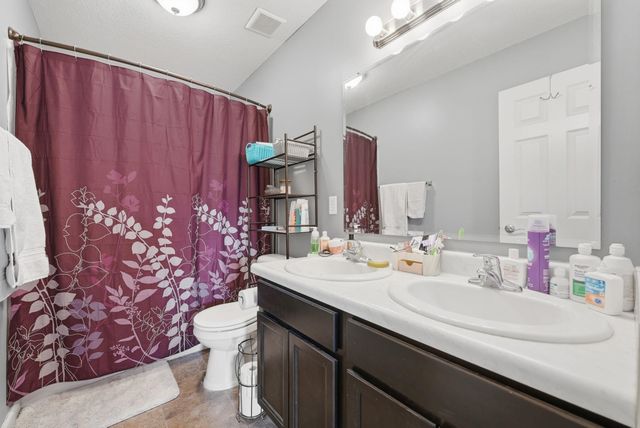 2018 Greyson Drive, Auburn, IN 46706