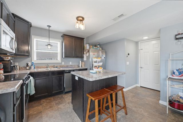 2018 Greyson Drive, Auburn, IN 46706