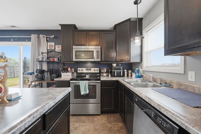 2018 Greyson Drive, Auburn, IN 46706