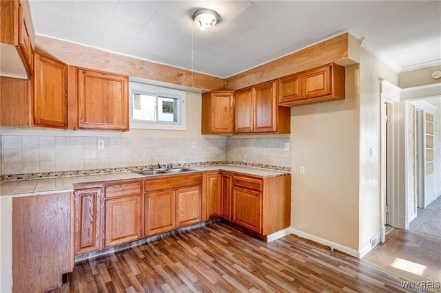 1046 East Ferry Street N, Buffalo, NY 14211