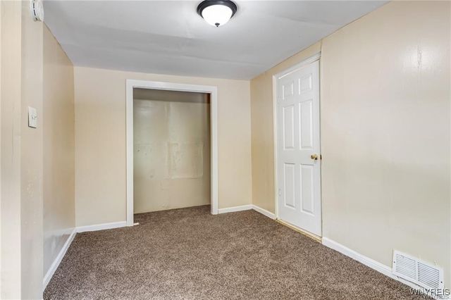 1046 East Ferry Street N, Buffalo, NY 14211