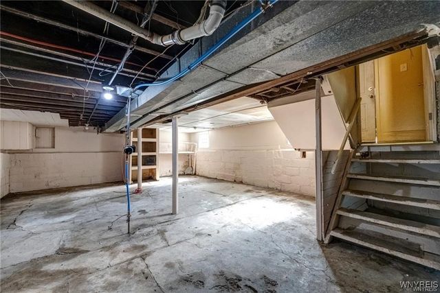 1046 East Ferry Street N, Buffalo, NY 14211