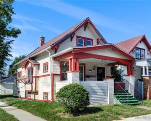 1046 East Ferry Street N, Buffalo, NY 14211