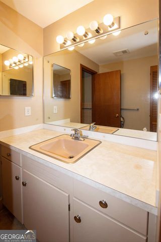 500 Piedmont Road NE, Marietta, GA 30066