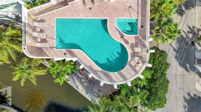 111 SE 8th Ave PH-1701, Fort Lauderdale, FL 33301