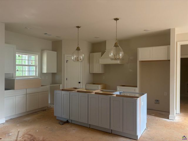105 Parker Lane, Centerville, GA 31028