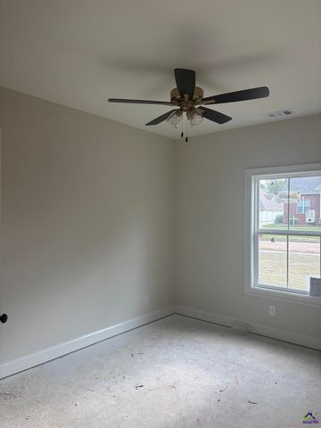 105 Parker Lane, Centerville, GA 31028