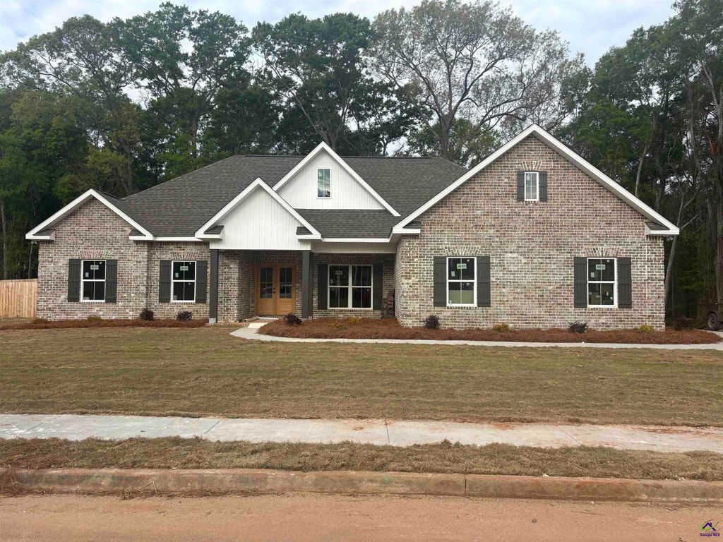 105 Parker Lane, Centerville, GA 31028