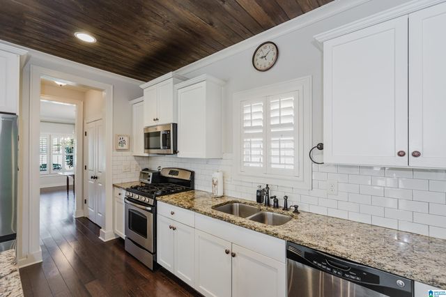 4576 RIVERVIEW DRIVE, Hoover, AL 35244