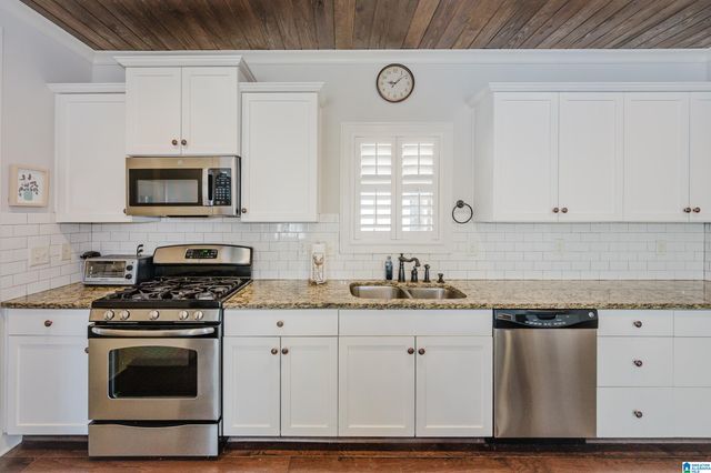 4576 RIVERVIEW DRIVE, Hoover, AL 35244