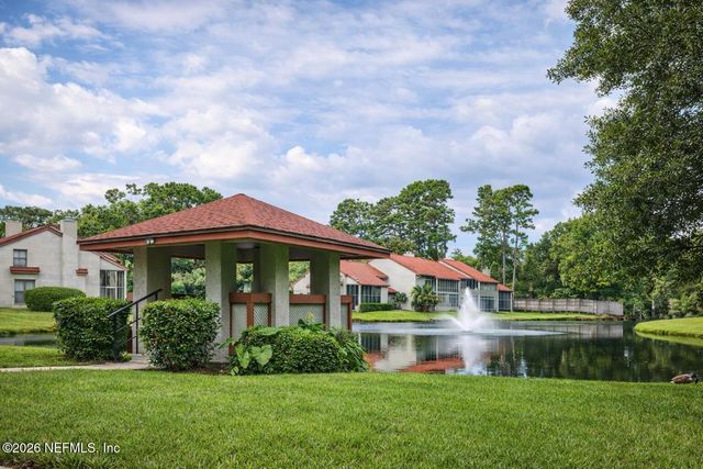 1104 WOOD HILL Place 1104, Jacksonville, FL 32256