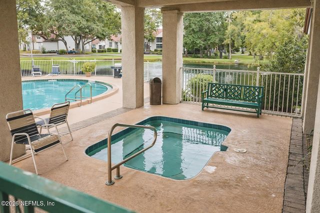 1104 WOOD HILL Place 1104, Jacksonville, FL 32256