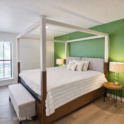 1104 WOOD HILL Place 1104, Jacksonville, FL 32256